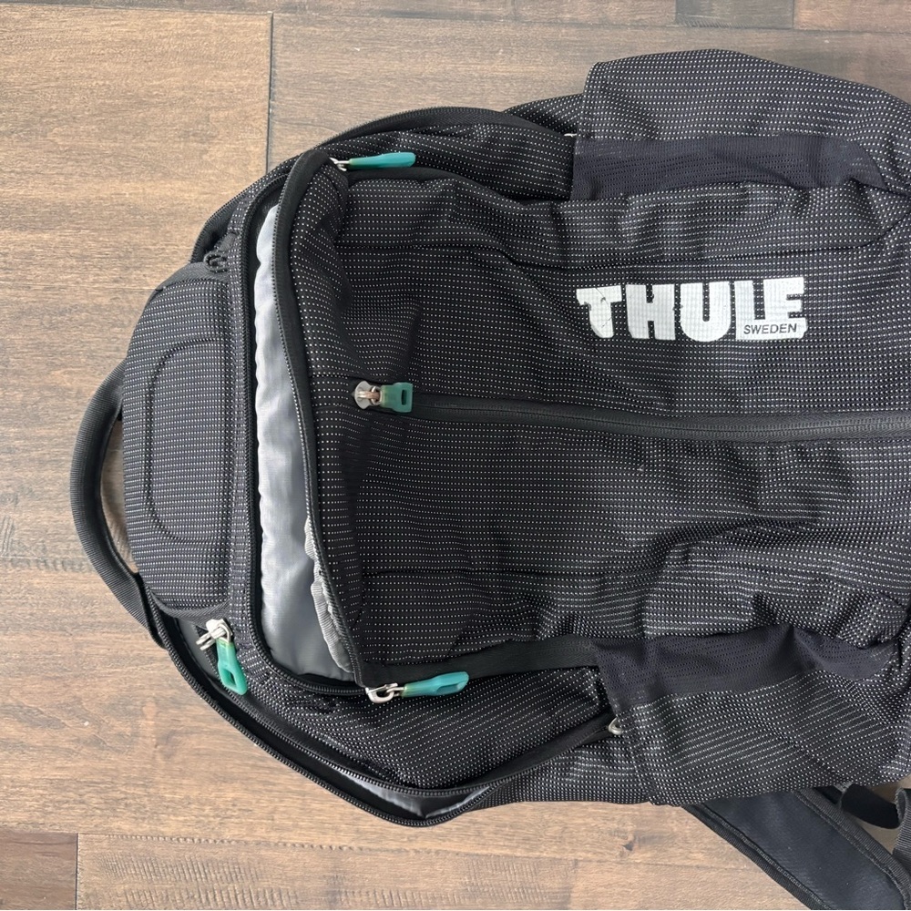 Thule Black Backpack for Men - Picture 3 of 6